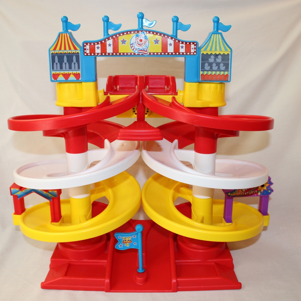 Fisher-Price Disney Pixar Toy Story 4 Carnival Spiral Speedway